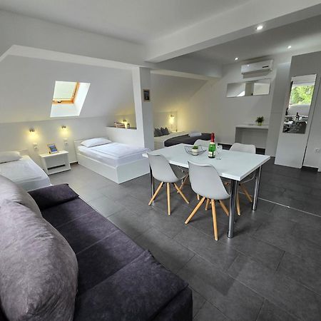 B&B Cindra Karlovac Bagian luar foto